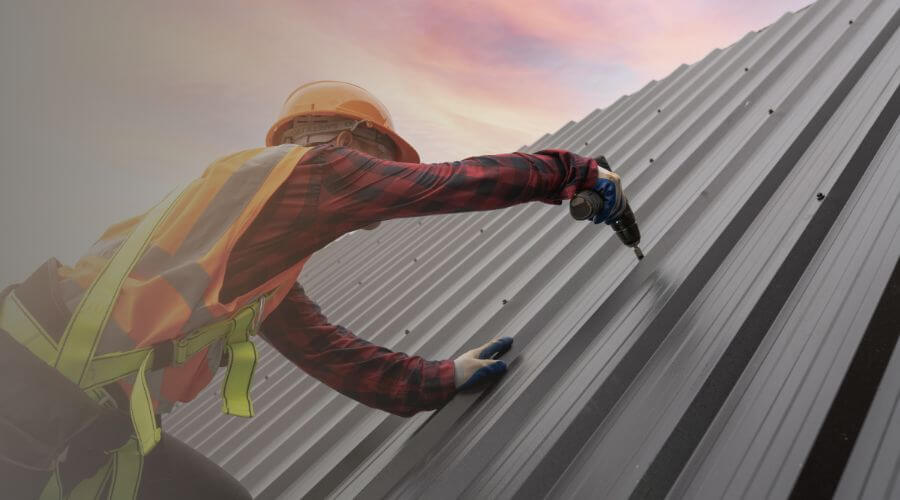 Professional residential roofers in Monroe Center, IL